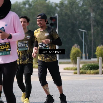 Runner Photo 6806043