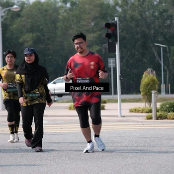Runner Photo 6806059