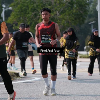 Runner Photo 6806065