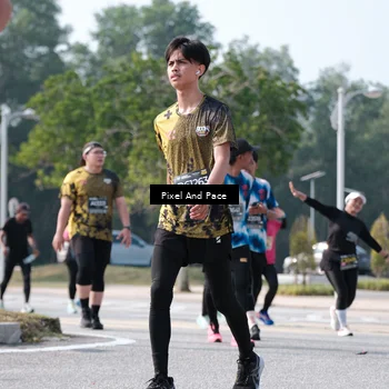 Runner Photo 6806097