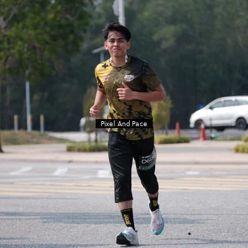 Runner Photo 6806121