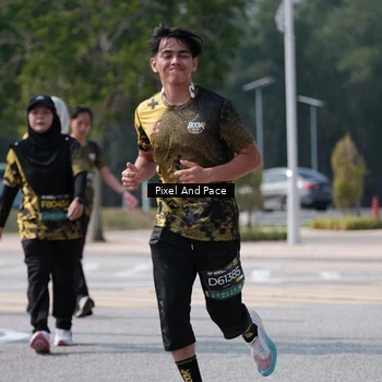 Runner Photo 6806126