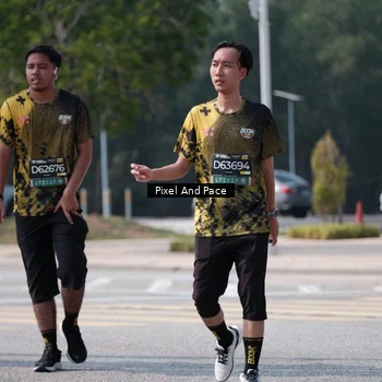Runner Photo 6806143