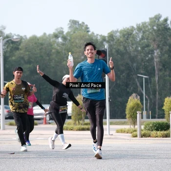 Runner Photo 6806150