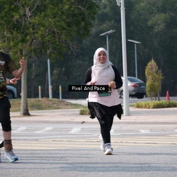 Runner Photo 6806155