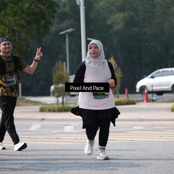 Runner Photo 6806160