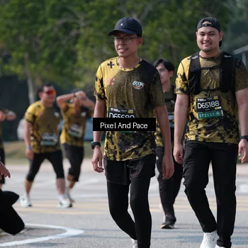 Runner Photo 6806171