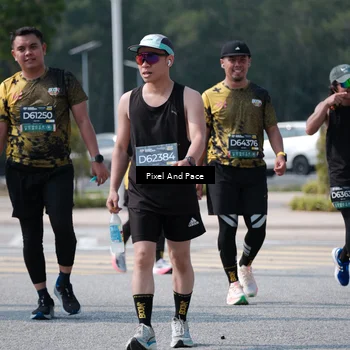 Runner Photo 6806180