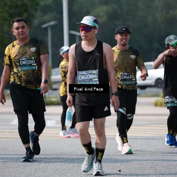 Runner Photo 6806181
