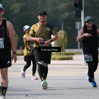 Runner Photo 6806193