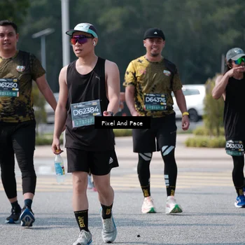 Runner Photo 6806195