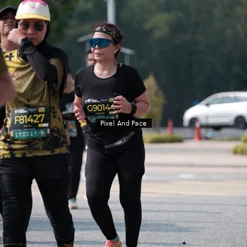 Runner Photo 6806211