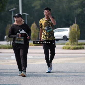 Runner Photo 6806215
