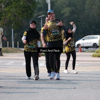Runner Photo 6806262