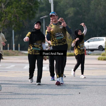 Runner Photo 6806263