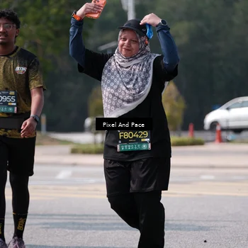 Runner Photo 6806358