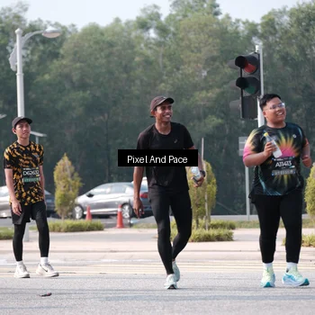 Runner Photo 6806390