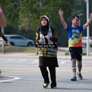 Runner Photo 6806423