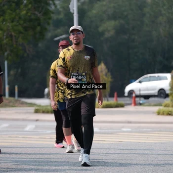 Runner Photo 6806431