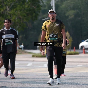 Runner Photo 6806432