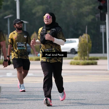 Runner Photo 6806446