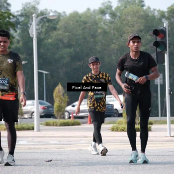 Runner Photo 6806474