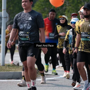 Runner Photo 6806478