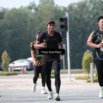 Runner Photo 6806491