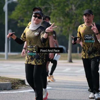 Runner Photo 6806496