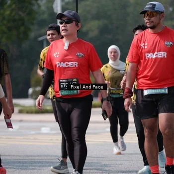 Runner Photo 6806501