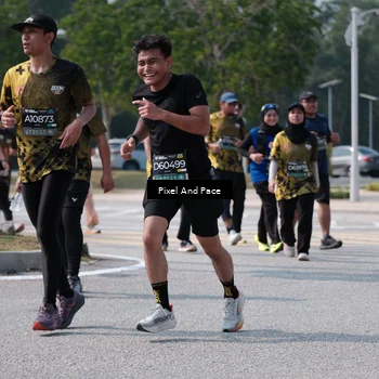 Runner Photo 6806536