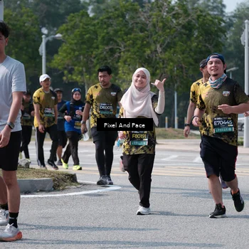 Runner Photo 6806542