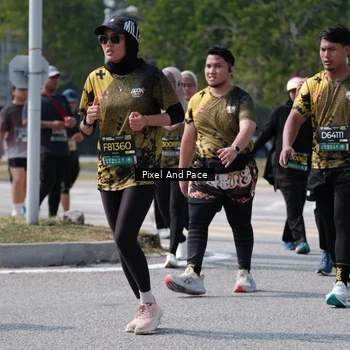 Runner Photo 6806560