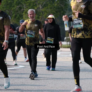 Runner Photo 6806565