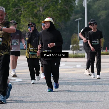 Runner Photo 6806567