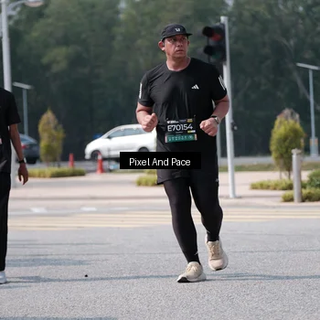 Runner Photo 6806582