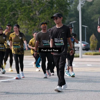 Runner Photo 6806586