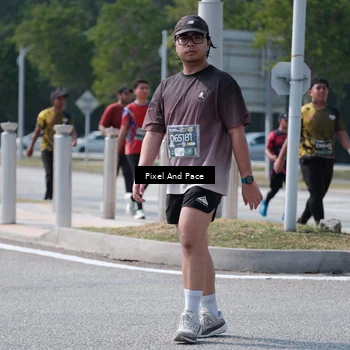 Runner Photo 6806588