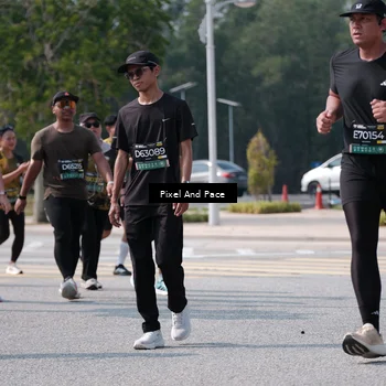 Runner Photo 6806590