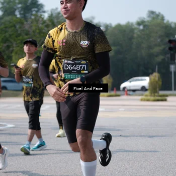 Runner Photo 6806610
