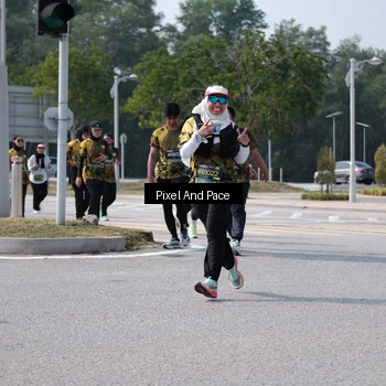 Runner Photo 6806657