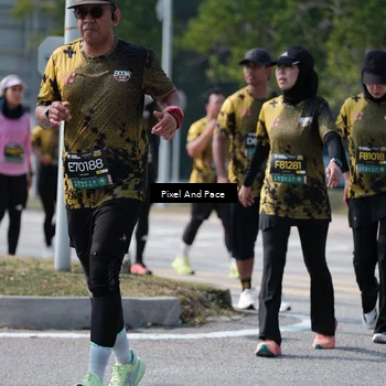 Runner Photo 6806663
