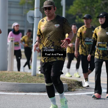 Runner Photo 6806673