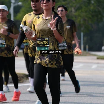 Runner Photo 6806702