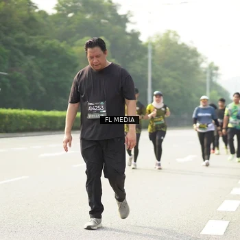 Runner Photo 6806705