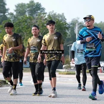 Runner Photo 6806723