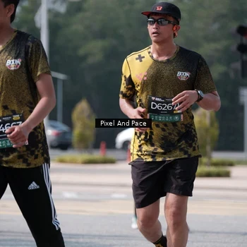 Runner Photo 6806820