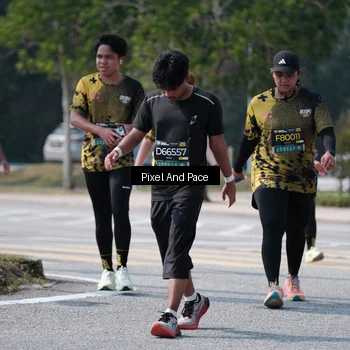 Runner Photo 6806835