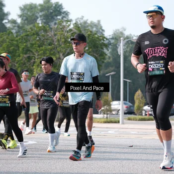 Runner Photo 6806840