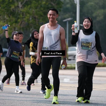 Runner Photo 6806853